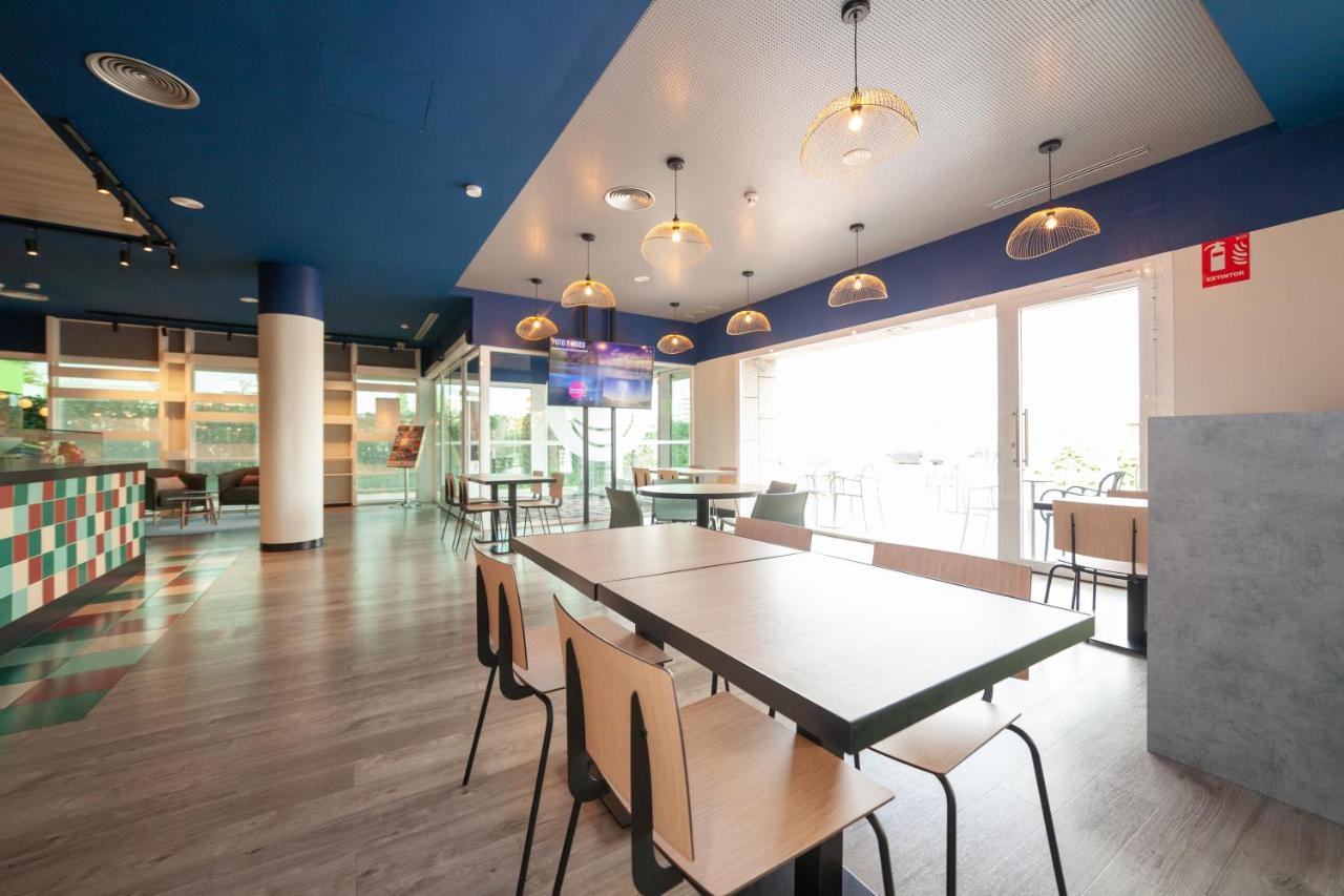 Отель Ibis Alcala De Henares La Garena Экстерьер фото