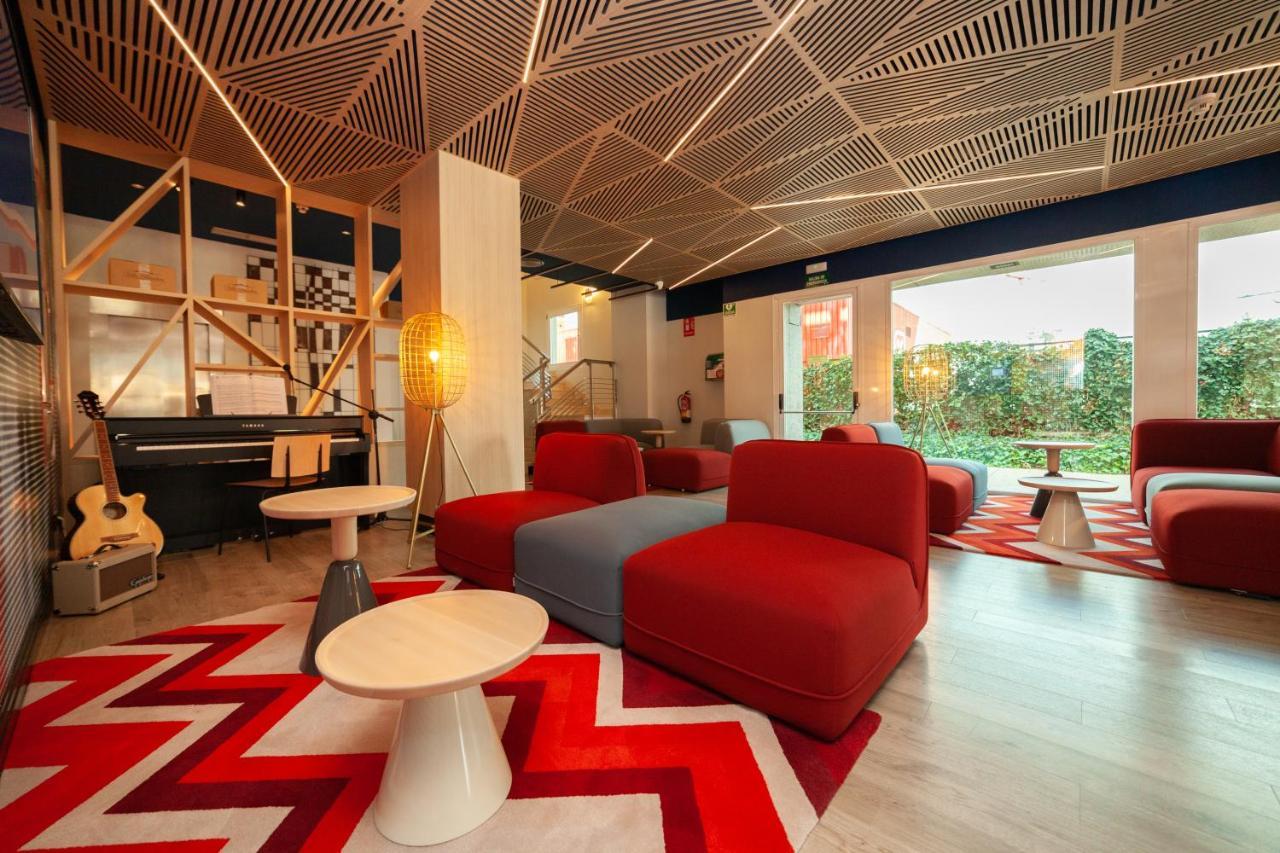 Отель Ibis Alcala De Henares La Garena Экстерьер фото